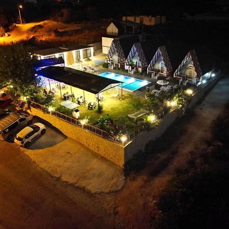 Bu Bungalow Hotel เดมเร ภายนอก รูปภาพ