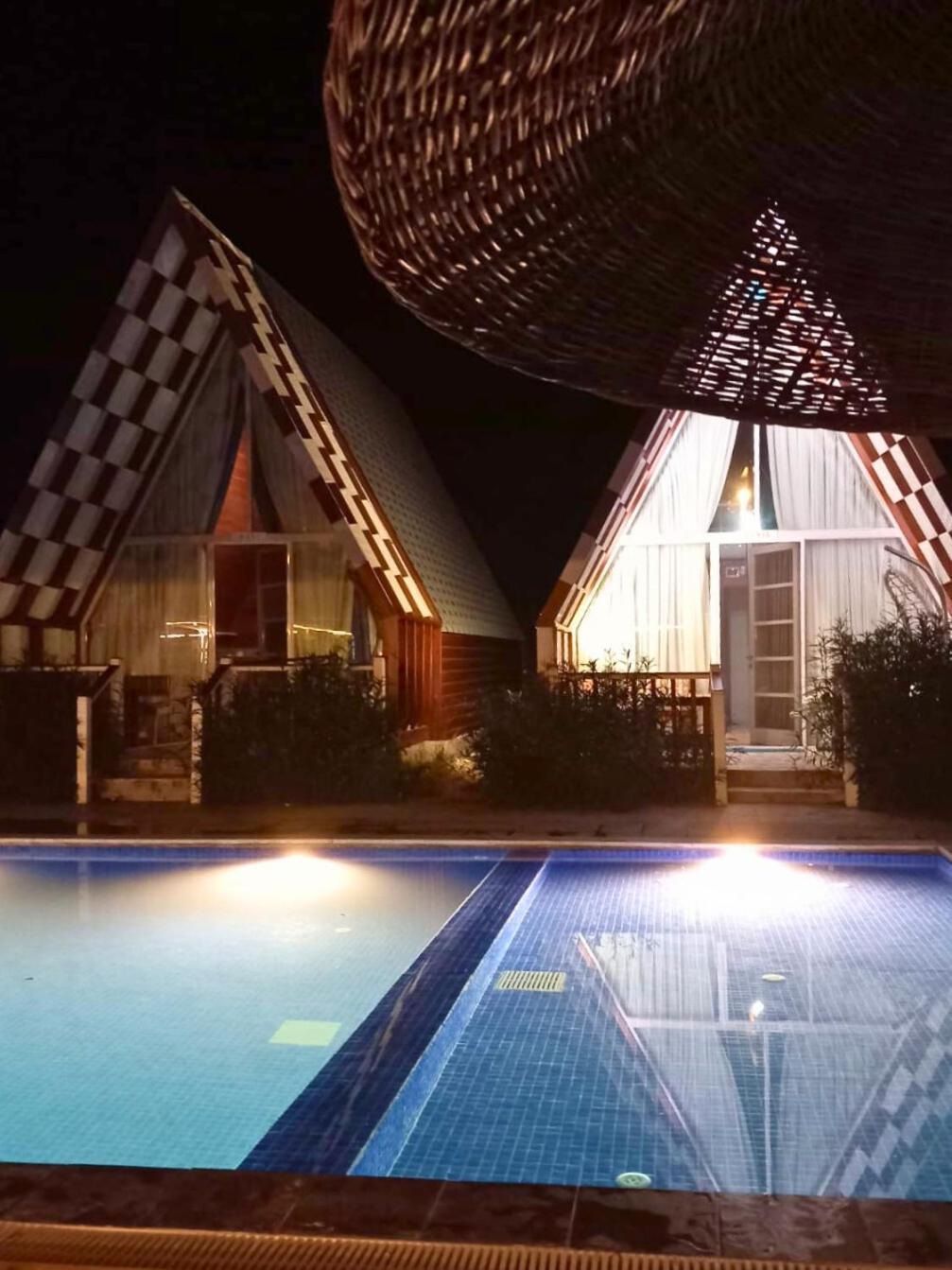 Bu Bungalow Hotel เดมเร ภายนอก รูปภาพ